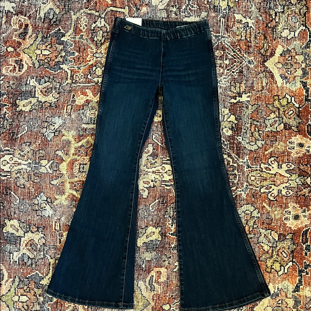 Wrangler - Lainey Wilson Kids Dark Blue Bell Bottom Jeans